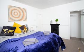 Modern Quirky Exeter City Cottage 2 Min Walk - Shops